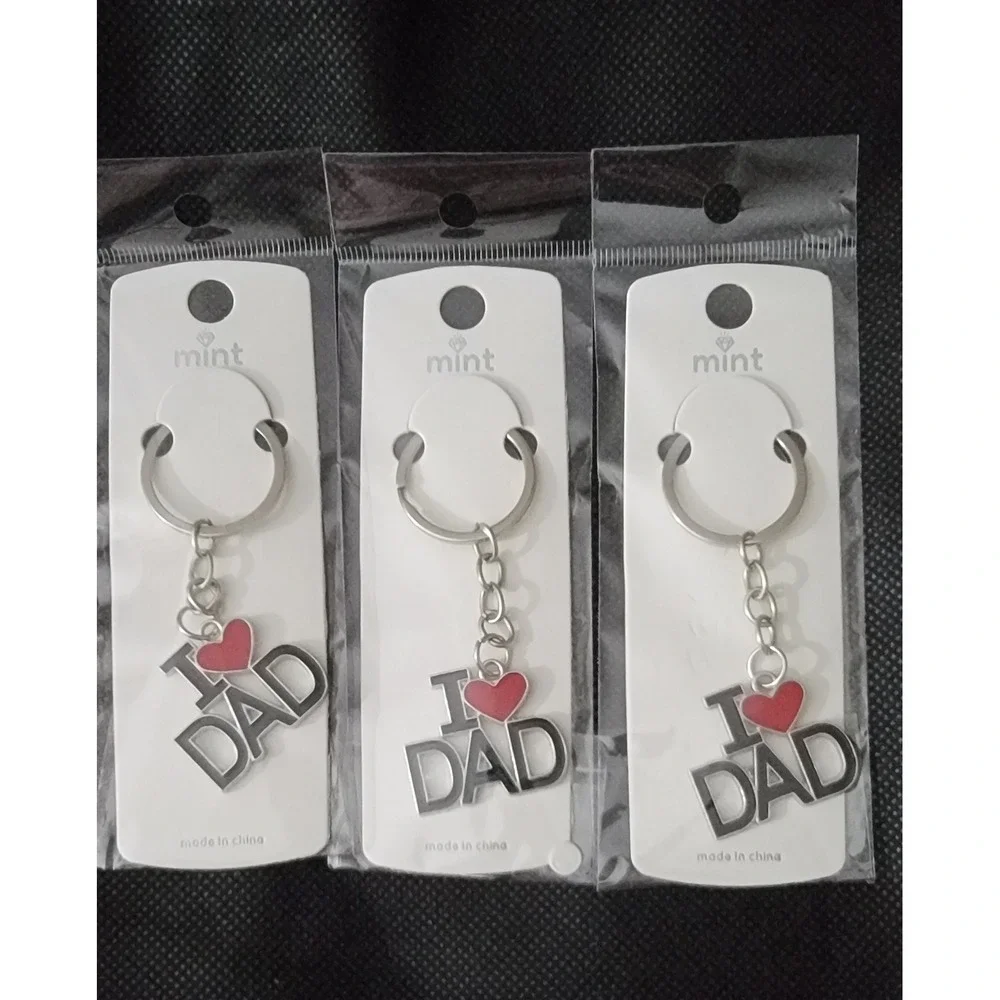 Mint I Heart DAD Keychain Silver Tone Metal‎ Red Heart Fathers Day Gift New